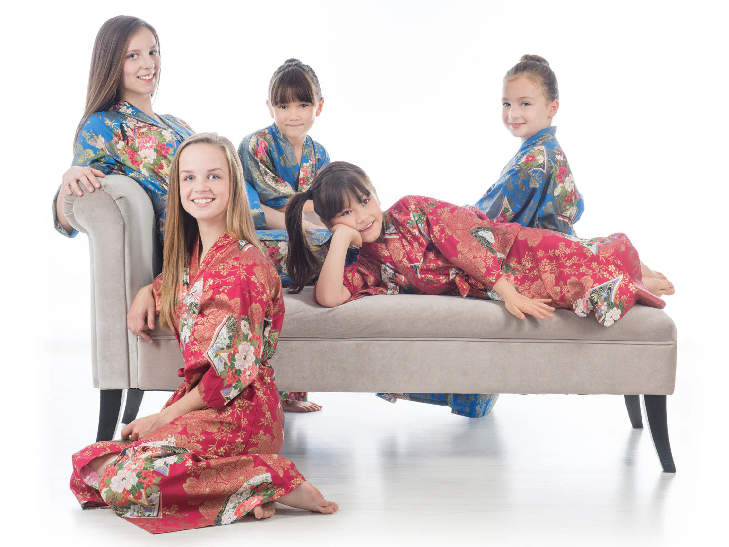 Age 6 to 7 Red Cotton Japanese Girls Kimono - Image 3